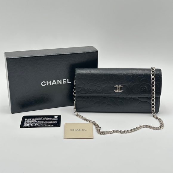 Authentic CHANEL Black CC Camellia Long Wallet Crossbody - Picture 1 of 16